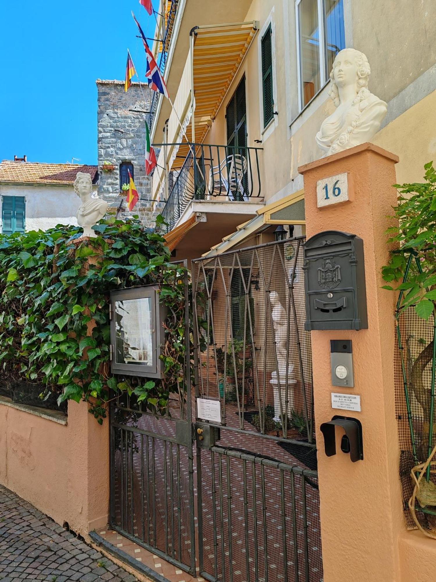 Hotel Triestina Noli Dış mekan fotoğraf